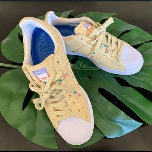 Adidas | Super Star | Pastel Yellow